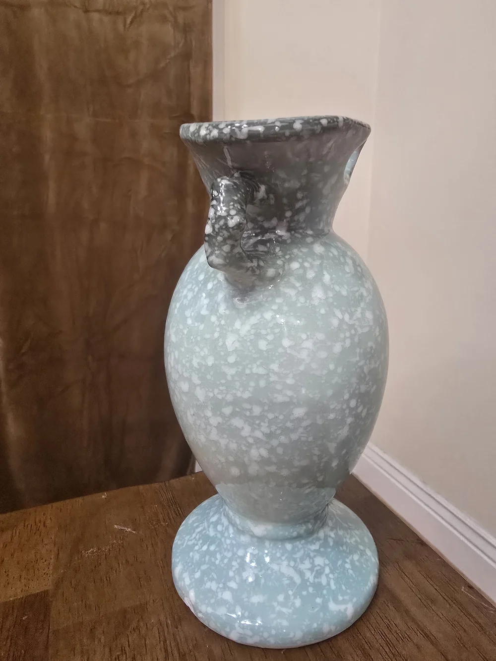 Vintage Hull Pottery Wildflower W4 7